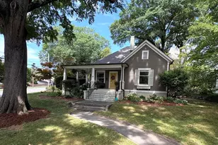 521 S York St, Gastonia, NC 28052 - Photo 3