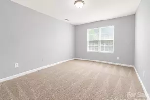 9815 Treeside Ln, Matthews, NC 28105 - Photo 3