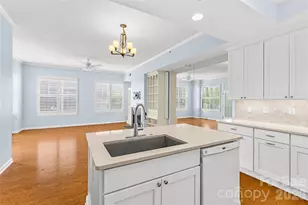 405 W 7th St, Charlotte, NC 28202 - Photo 19