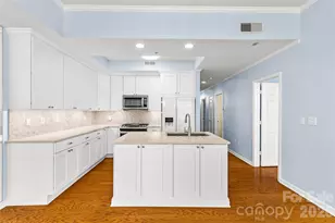 405 W 7th St, Charlotte, NC 28202 - Photo 21