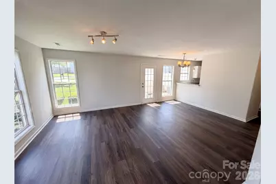 3831 Mohawk Court, Charlotte, NC 28215 - Photo 3
