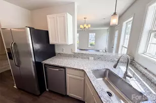 3831 Mohawk Ct, Charlotte, NC 28215 - Photo 7