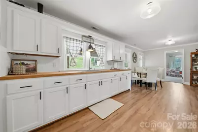 4710 Overland Road, Lenoir, NC 28645 - Photo 11
