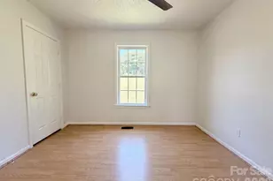 1011 Meagan Ct, Bessemer City, NC 28016 - Photo 11