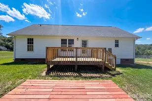 1011 Meagan Ct, Bessemer City, NC 28016 - Photo 5