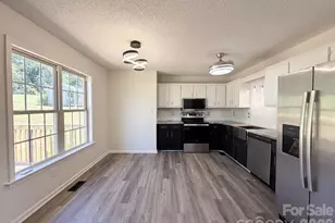 1011 Meagan Ct, Bessemer City, NC 28016 - Photo 13