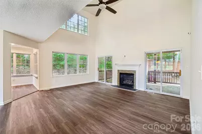 124 Karla Circle, Hendersonville, NC 28739 - Photo 3