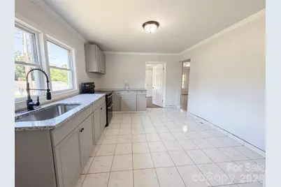 123 E Farmview Street, Gastonia, NC 28054 - Photo 7