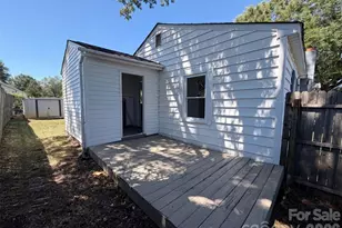 123 E Farmview St, Gastonia, NC 28054 - Photo 5