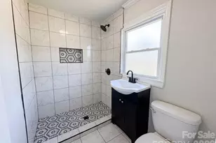 123 E Farmview St, Gastonia, NC 28054 - Photo 11
