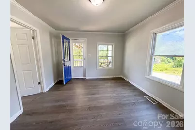 123 E Farmview Street, Gastonia, NC 28054 - Photo 3