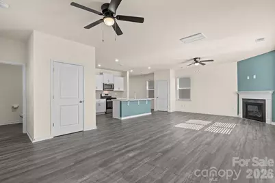 1414 5th Street Drive NE, Hickory, NC 28601 - Photo 5
