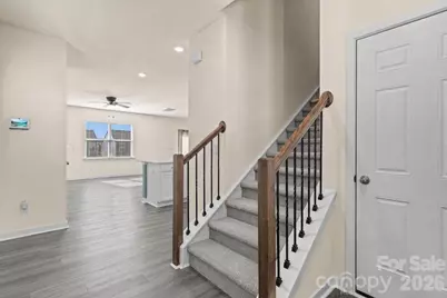 1414 5th Street Drive NE, Hickory, NC 28601 - Photo 3