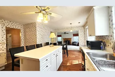 2425 Katherine Kiker Road, Charlotte, NC 28213 - Photo 5