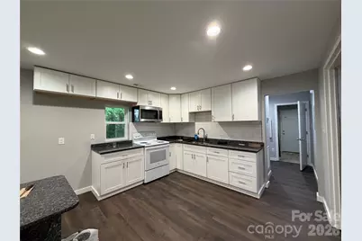 55 S Hildebran Avenue, Newton, NC 28658 - Photo 5