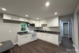 55 S Hildebran Ave, Newton, NC 28658 - Photo 5