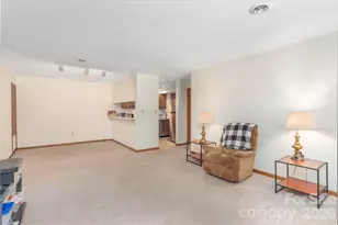 33 Ravencroft Ln, Asheville, NC 28803 - Photo 7
