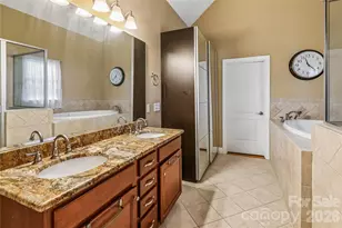 10703 Middle Acres Rd, Charlotte, NC 28213 - Photo 15