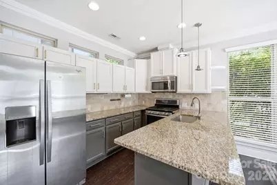 923 Warren Burgess Lane, Charlotte, NC 28205 - Photo 5