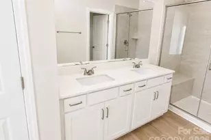 5836 Salamander Run Ln, Charlotte, NC 28215 - Photo 11