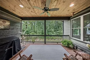 25 E Williams Meadow Ct, Hendersonville, NC 28739 - Photo 15