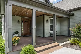 25 E Williams Meadow Ct, Hendersonville, NC 28739 - Photo 3