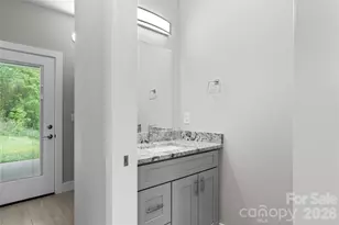 128 Rock Hill Rd, Asheville, NC 28803 - Photo 9