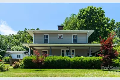 203 Pennsylvania Avenue, Canton, NC 28716 - Photo 1