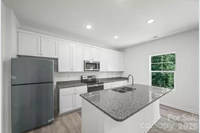 7725 E Lane Drive, Charlotte, NC 28212 - Photo 19