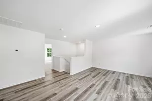 7725 E Lane Dr, Charlotte, NC 28212 - Photo 25