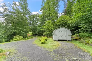 1210 Blevins Branch Rd, Bakersville, NC 28705 - Photo 29