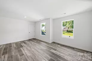7809 E Lane Dr, Charlotte, NC 28212 - Photo 31