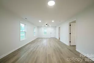 1810 E Greenbriar Rd, Statesville, NC 28677 - Photo 5