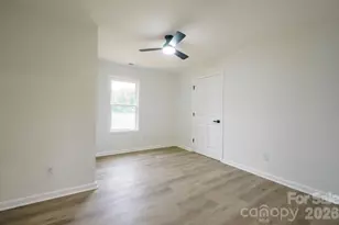 1810 E Greenbriar Rd, Statesville, NC 28677 - Photo 11