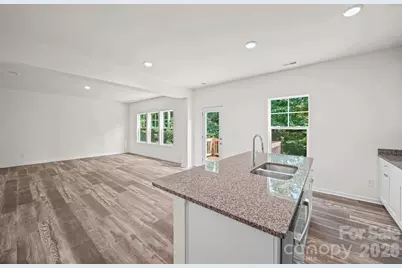 7813 E Lane Drive, Charlotte, NC 28212 - Photo 17