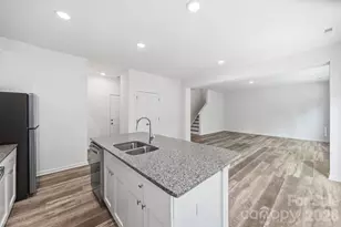 7813 E Lane Dr, Charlotte, NC 28212 - Photo 19