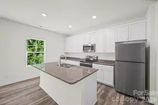 7813 E Lane Dr, Charlotte, NC 28212 - Photo 15