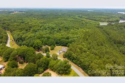 8628 Island Point Road, Sherrills Ford, NC 28673 - Photo 9
