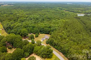 8628 Island Point Rd, Sherrills Ford, NC 28673 - Photo 9