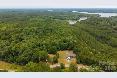 8628 Island Point Road, Sherrills Ford, NC 28673 - Photo 5