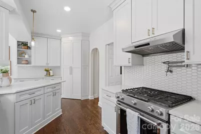 2009 Victorian Place, Charlotte, NC 28203 - Photo 17