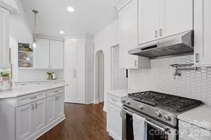 2009 Victorian Pl, Charlotte, NC 28203 - Photo 17