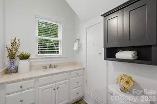 2009 Victorian Pl, Charlotte, NC 28203 - Photo 13
