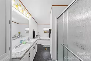 102 Sycamore Dr, Rhodhiss, NC 28601 - Photo 25