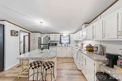 102 Sycamore Drive, Rhodhiss, NC 28601 - Photo 7