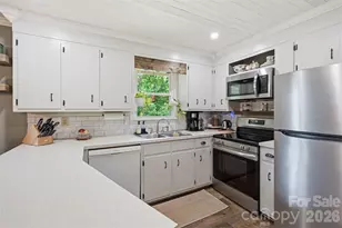 1226 Pine Grove Rd, Morganton, NC 28655 - Photo 9