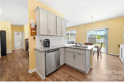 9839 Oak Barrel Lane, Charlotte, NC 28215 - Photo 5