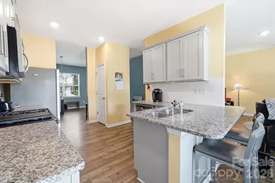 9839 Oak Barrel Lane, Charlotte, NC 28215 - Photo 7