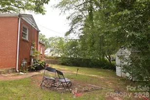 2111 Dickens Ave, Charlotte, NC 28208 - Photo 23