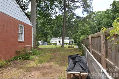 2111 Dickens Avenue, Charlotte, NC 28208 - Photo 25
